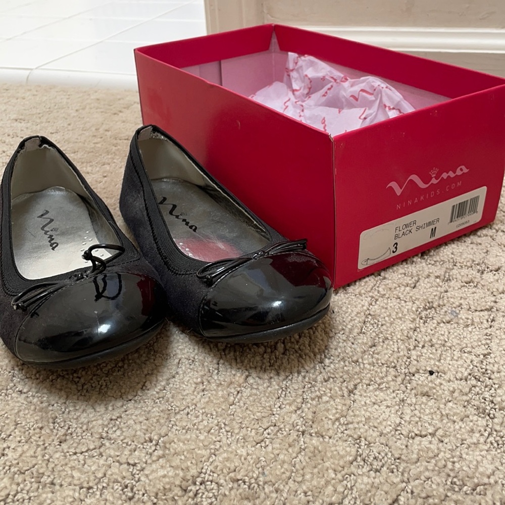 Girls Black ballet flats